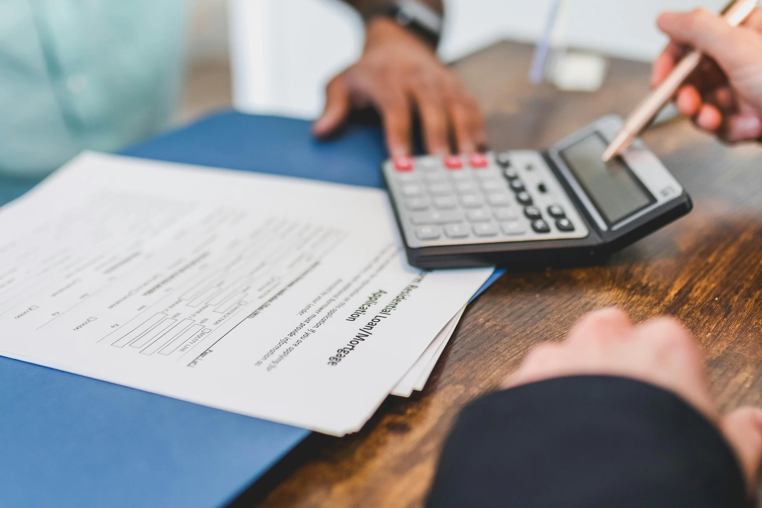 Holding immobilière : comment optimiser la fiscalité de vos investissements locatifs